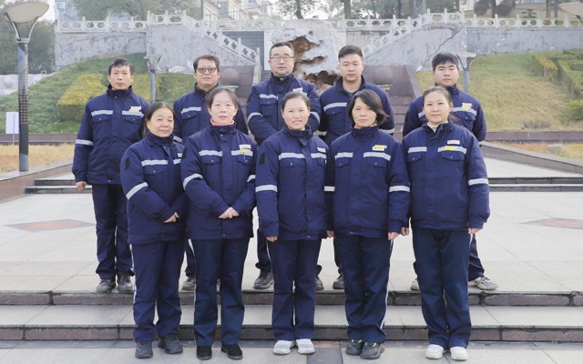 喜報(bào)！全國(guó)表彰，股份公司猇亭片區(qū)電解四班榜上有名！(圖1)